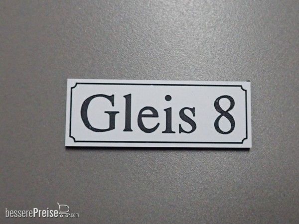 Heyn 11213.8 - Gleisschild alte Schrift Gleis 8 44 x 16 mm, 2-Schicht-Kunststoff