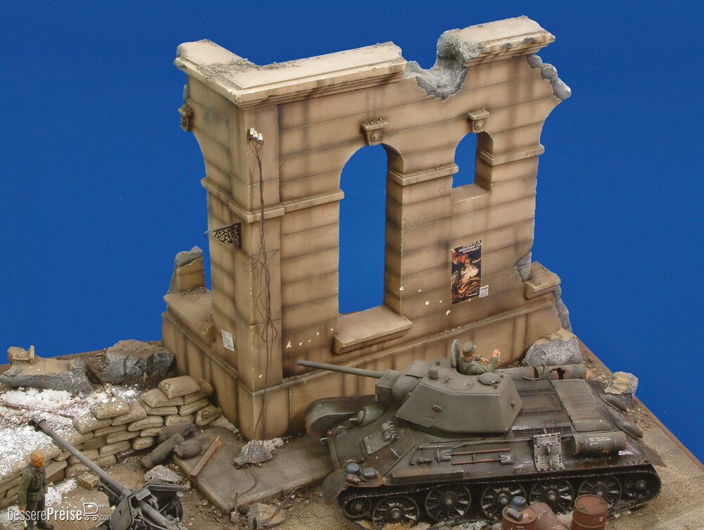 Royal Model RM003 - Russia monument ruin