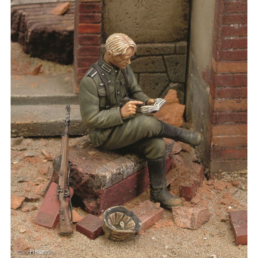 Royal Model RM145 - German infantry-WWII