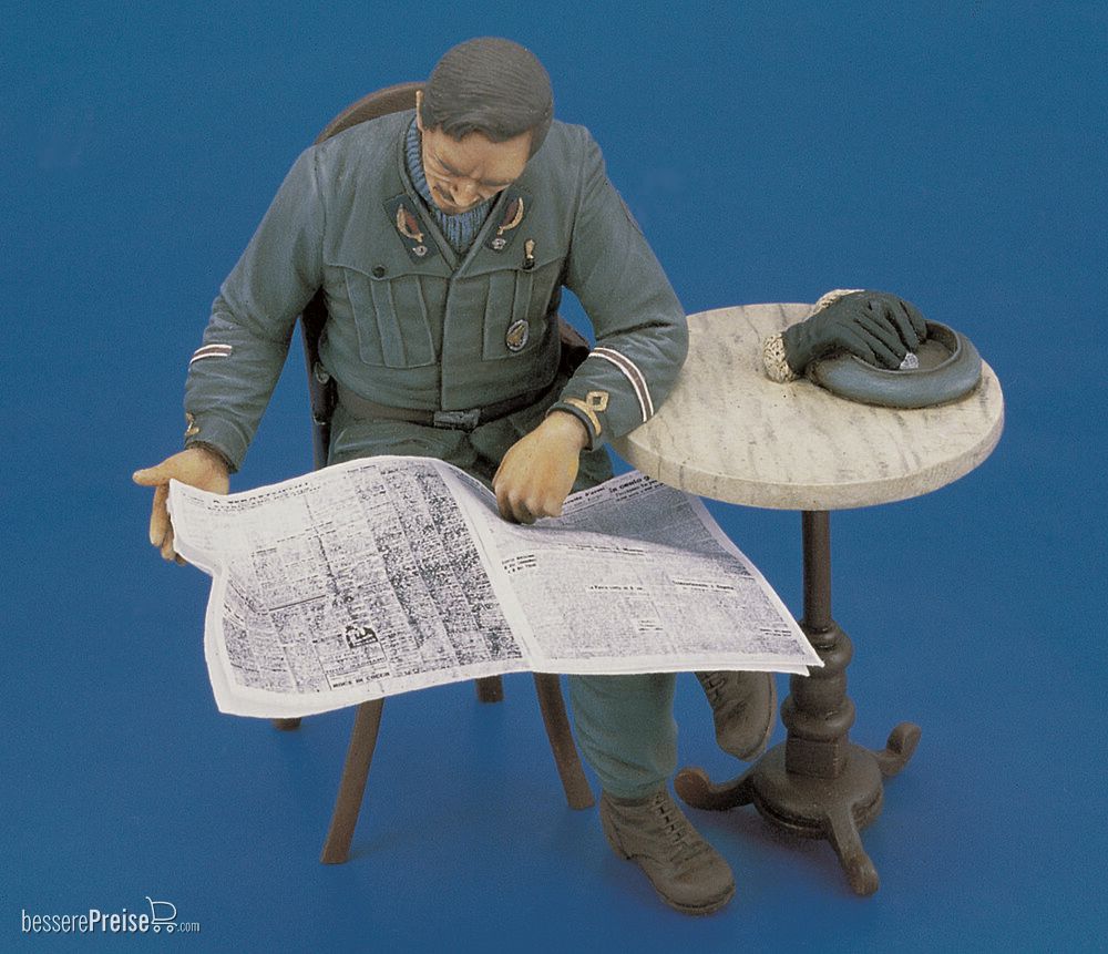 Royal Model RM215 - Italian Officer - WWII