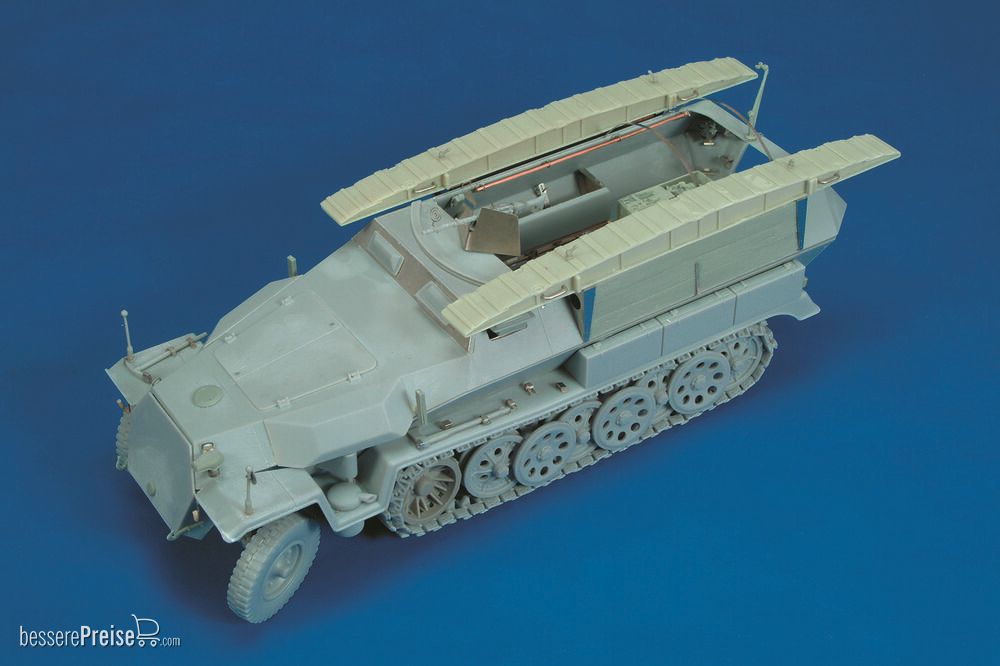 Royal Model RM383 - Sd.Kfz. 251/7 Ausf. C part 1 (for Dragon kit)