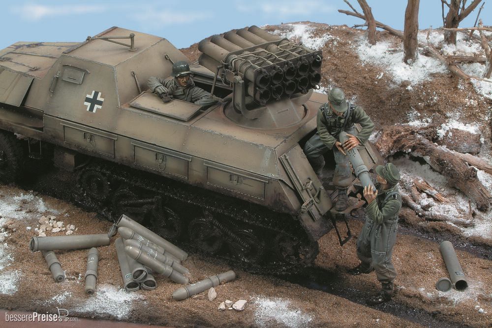 Royal Model RM451 - Panzerwerfer 42 Crew-Russia 42-3 Fig.