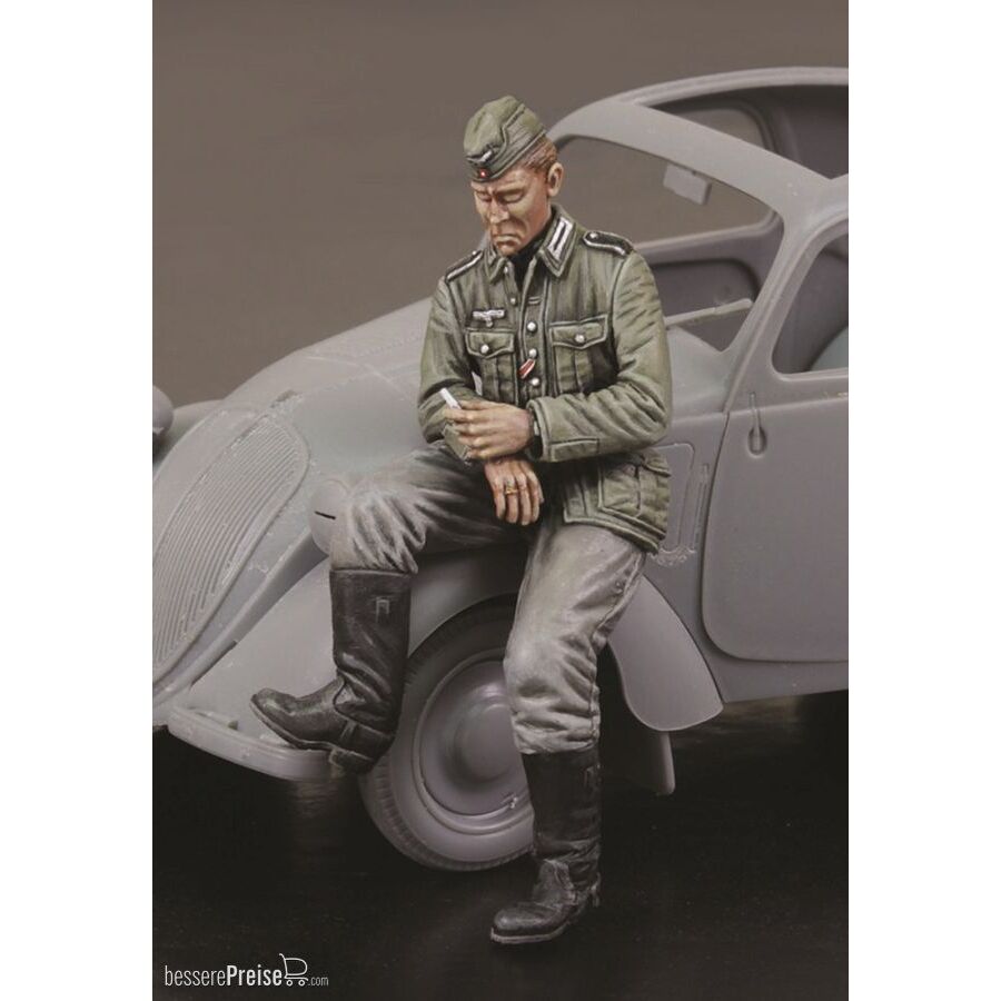 Royal Model RM729 - Citroen German Driver-WWII