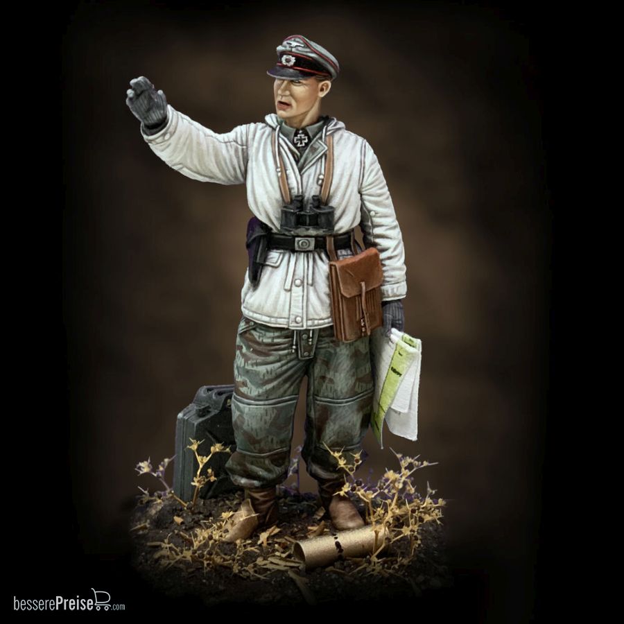 Royal Model RM824 - German tanker in winter dress - WWII