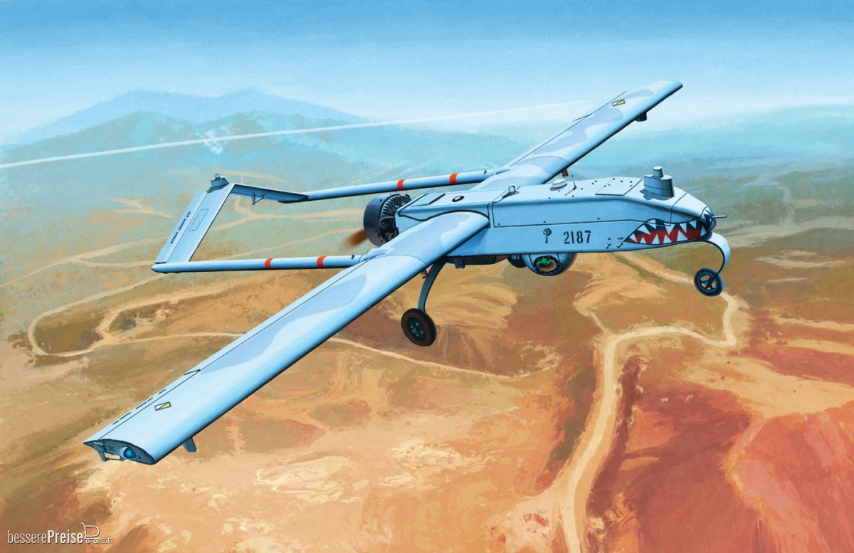 Academy 12117 - 1/35 US Army Rq-7B UAV