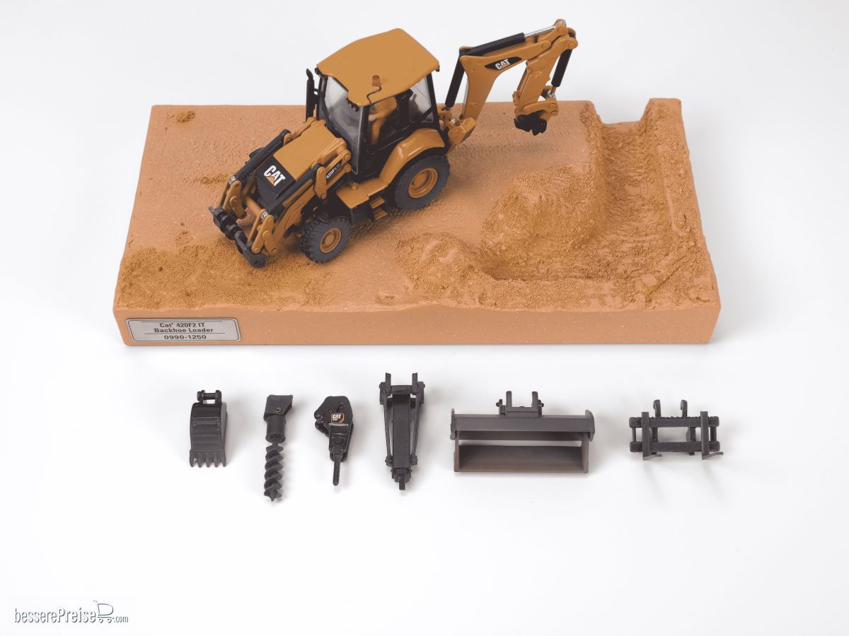 Diecast Masters 85755 - Caterpillar 420F2 IT Bagger Lader verschmutzt