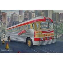 Roden 819 - GMC PD-3751 Silverside Trailwagon Trailways Company