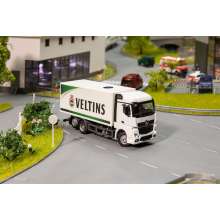 Faller 161320 - Car System Digital LKW MB Actros Streamspace Kofferaufbau Veltins Getränke (HERPA)