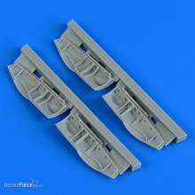 Quickboost QB48 912 - 1:48 Bristol Beaufighter undercarriage covers for Revell