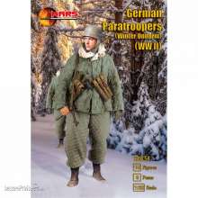 Mars Figures MS32034 - 1:32 WWII German Paratroopers (Winter Uniform)