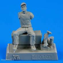 Aerobonus 480.105 - 1:48 U.S.Army aircraft mechanic WWII-Pacific