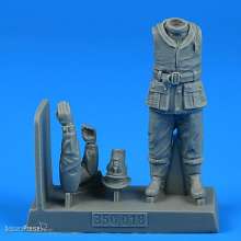 Aerobonus 350.018 - 1:35 British WW2 Sailor for the HMS X-craft submarine for MERIT