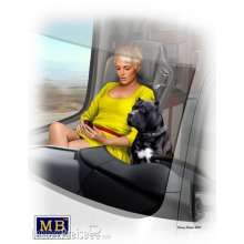 Master Box Ltd. MB24045 - Truckers series.Joni(Lookout)Johnson&her dog Maxx in 1:24