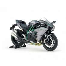 Tamiya 300014136 - 1:12 Kawasaki Ninja H2 Carbon