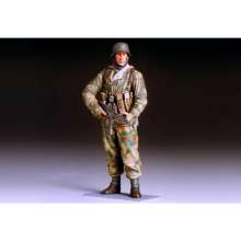 Tamiya 300036304 - 1:16 WWII Figur Dt. Infant.Soldat Winter