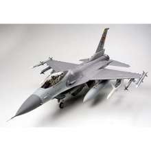 Tamiya 300060315 - 1:32 Lockheed Mar.F-16CJ Fighting Falcon