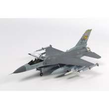 Tamiya 300060788 - 1:72 F-16CJ Fighting Falcon m.Zurüsttei.