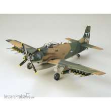 Tamiya 300061073 - 1:48 Douglas A-1J Skyrider USAF