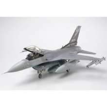 Tamiya 300061101 - 1:48 Lockheed Martin F-16C Block 25/32