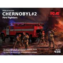 ICM 35902 - 1:35 Chernobyl2. Fire Fighters(AC-40-137A firetruck&4figur&diora base w.backgrou