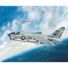 Hobby Boss 380342 - 1/48 A7A Corsair II