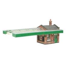 Bachmann 44-117A - Great Central Station Booking Office with Canopy Green and Cream