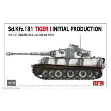 Rye Field Model 5078 - Sd.KfZ.181Tiger I initial production No.121 with workable track linksNo 121