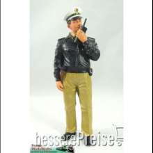 Prehm-Miniaturen 500046 - 500046 Polizistin mit Funk - gruene Uniform