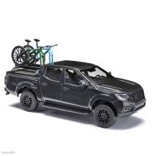 Busch 53724 - Nissan Navara mit zwei Bikes