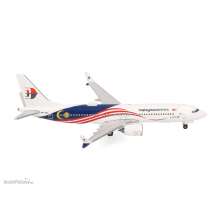 Herpa 537780 - Malaysia Airlines Boeing 737 Max 8 - 9M-MVA