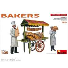 MiniArt 550038074 - 1:35 Fig.-Set Bäcker m. Marktkarren (2)