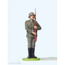 Preiser 56003 - 1:25 Wehrm. Soldat stehend,