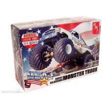 Round2 591252 - 1/25 USA 1, Chevy Silverado Monster Truck