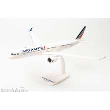 Herpa 612470-001 - Air France Airbus A350-900 - 2021 livery - F-HTYM ´Fort-de-France?