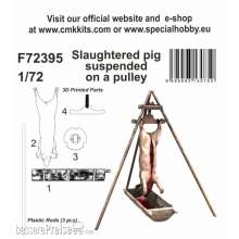 CMK F72395 - 1:72 Slaughtered pig suspended on a pulley 1/72