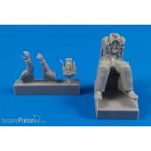 CMK 129-F32315 - WW II Italian Fiat G-50 Sitting Pilot in 1:32