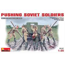 MiniArt 35137 - 1:35 Pushing Soviet Soldiers