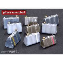 Plus model DP3007 - 1:35 German triangular canisters