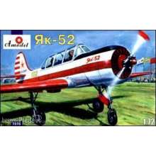 Amodel AMO7270 - 1:72 Yakovlev Yak-52 Soviet two-seat sporting