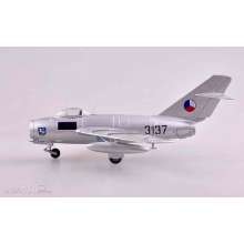 Easy Model 737132 - 1/72 Aero S103 (MiG-15)