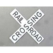 Heyn 7526 - Railroad Crossing