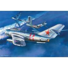 Zvezda 927318 - 1/72 MIG-17Fresco