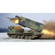 Trumpeter 01047 - 1:35 M270/A1 Multiple Launch Rocket System- Finland/Netherlands