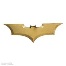 FaNaTtik FNTK-THG-DC53 - The Dark Knight Replik Batman Batarang Limited Edition 18 cm