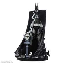 DC Direct MCF30223 - DC Direct Resin Statue 1/10 Batman Black & White by Bill Sienkiewicz 20 cm