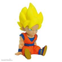 Plastoy P080120 - Dragon Ball Spardose Son Goku Super Saiyan 19 cm