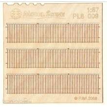 Model Scene PL8-009 - Umzäunung aus Brettern - spitzer Rand