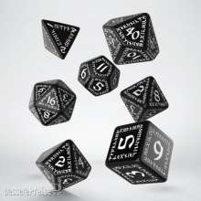 Q-Workshop QWSSRUN05 - Runic Black & white Dice Set (7)