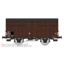 REE Modeles WB-690 - CLOSED Wagon OCEM 19, N°K 260062, plain wheels, closed shutters, SNCF West Era III B