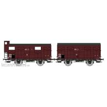 REE Modeles WB-696 - Set of 2 PLM 20 T Closed Wagon Sideros red, N° KKwf 185626 with brakesman home and N° KKw 142073, PLM Era II